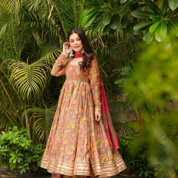 Sayra Muslin Suit Set