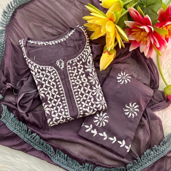 Luxurious feels Cotton Chikankari kurtis